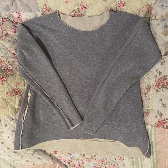 victoria's secret reversible grey & cream sweatshirt, size S 🩶 - Picture 1 of 3